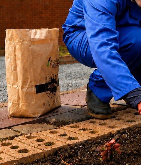 Madam Waste organic material and soil-return work at the point of use